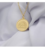 Kişiye Özel 925 Ayar Gümüş Güneş ve Bulut Figürlü Kolye (Gold)