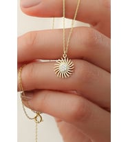 925 Ayar Gold Güneş Gümüş Kolye