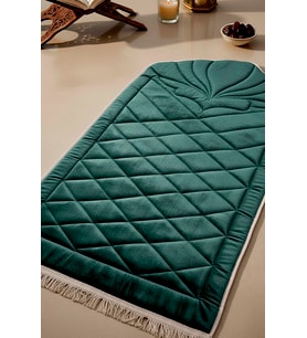 Zümrüt Yeşili Kapitone Dolgulu Lüks Seccade 65x115 cm