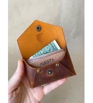 ALESTA LEATHER İsme Özel El Yapımı Hakiki Deri Unisex Minimal Kartlık / Bozuk Para Cüzdanı (Camel)