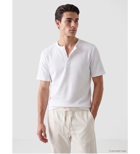 LCWAIKIKI Classic Beyaz Henley Yaka Dokulu Erkek Tişört