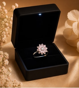 Işıklı Kutuda 925 Ayar Gümüş Pembe Lotus Çiçeği Ayarlanabilir Kadın Yüzük