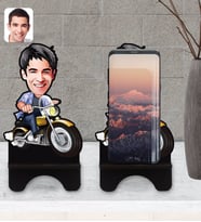 BK Gift Kişiye Özel Erkek Motorcu Karikatürlü Ahşap Biblo Telefon Standı-1