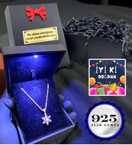Kişiye Özel Doğum Günü Hediyesi Işıklı Kutuda 925 Ayar Gerçek Ametist Taşlı Lotus Kolye