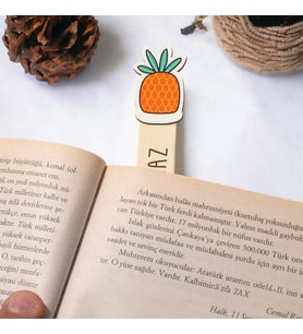 Kişiye Özel Ananas Simgeli İsimli Ahşap Kitap Okuma Ayracı