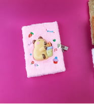 Capybara Sukişi Kapaklı Kilitli Günlük Defter (Pembe)