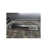 Cıtroen Uyumlu 3d Kabrtmalı Pleksi Araba Plakalığı 1 Takım