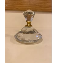 DEKORATİF KRİSTAL PRAMİT ŞİŞE OBJE ŞEFFAF ALTIN