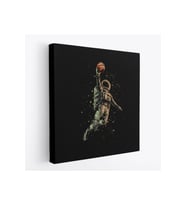 Ay'da Basketbol Oynayan Astronot Kanvas Tablo-5067