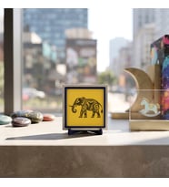 Modern Fil Motifli Dekoratif Obje, Çalışma Alanlarınıza Asalet Katan Tasarım 10x10 cm