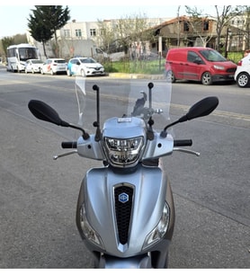 MOTOCAM Piaggio Medley S 150 Ön Cam 2021-2026 Model 54cm Şeffaf Renkli APARATSIZDIR