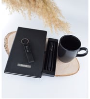 Öğretmenler Gününe Özel Siyah Defter & Siyah Anahtarlık & Kutusunda Siyah Kalem & Siyah Kupa Hediye Seti