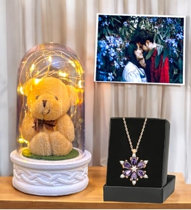 Kişiye Özel Fotoğraflı Hediye Seti  Led Işıklı Peluş Ayıcıklı Fanus & Lotus Kolye