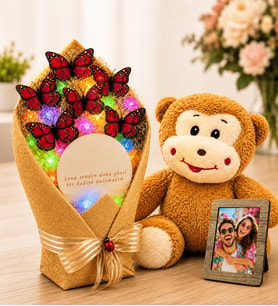 Kişiye Özel Fotoğraflı Renkli LED Işıklı Aynalı Kırmızı Kelebek Buketi ve Peluş Maymun