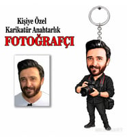 Fotoğraftan Kişiye Özel Kişiye Fotoğrafçı Anahtarlık Karikatürlü 8 cm MDF Anahtarlık - Kişiye Fotoğrafçı Anahtarlık Hediyesi İş Arkadaşına ve Meslek Sahibine Hediye