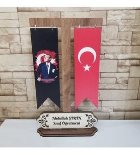 Kişiye Özel Ahşap Kırlangıç Türk Bayrağı ve Atatürk Masa Bayrağı