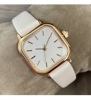 Minimal Saat Beyaz Deri Kordon Kare Kadran Kadın Kol Saati Çelik Kasa Kadına Kıza Sevgiliye Ablaya Anneye Doğum Günü Yıldönümü Özel Hediyesi Set Ürünü Aksesuar Saat Arkadaşa Hanıma Hediye Yıl Dönümü