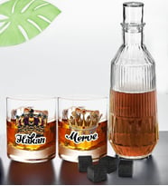 BK Gift Kişiye Özel İsimli DTF Kral Kraliçe Tacı Tasarımlı İkili Viski Kadehi, Viski Taşı ve Karaf Seti, Arkadaşa Hediye, Sevgiliye Hediye