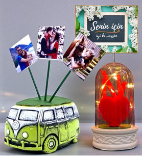 Kişiye Özel Hediye Seti 3 Fotoğraflı Yeşil Vosvos Saksı ve Led Işıklı Fanus (Model 1)