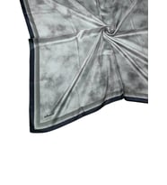 Ebruli Kristal Bulut Desenli Eşarp 90x90 cm (Açık Gri)