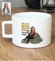 Kişiye Özel Karikatürlü Big Boss Kadın Patrona Hediye Lüks Fincan Doğum Günü Hediyesi