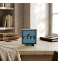 Hilal ve Göktürkçe TÜRK Tasarım Minimalist Obje, Modern Dekorasyonun Estetik ve Köklü İmzası 10x10cm