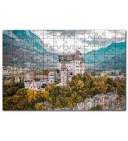 Cakapuzzle Avrupa Kasabasında Korunaklı Kale ve Dağlar Puzzle Yapboz MDF (Ahşap) (120 Parça)