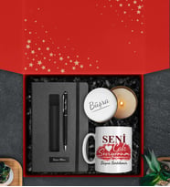 Sevdiklerinize Özel Kişiye Özel Defter & Deri Kılıflı Touch Pen Kalem & Tasarım Kupa & Mum Hediye Seti (Y.Kırmızı)
