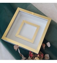 25x25 Cm Fotoğraf Bölümlü Yarı Gold Kaplı Verda Anı Çerçevesi-6 cm Derinlikli Anı Çerçevesi(Fotoğraf Hediye)