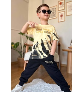 Erkek Çocuk More Than Yazı ve Eskitme Yazı Baskı Detaylı T-Shirt Sarı Eşofman Ta