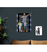 BK Gift Kişiye Özel Tam Boy Baba ve Oğullar Karikatürlü 3D Led Işıklı Ahşap Tablo-1