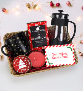 Yılbaşı Sepetinde Kar Taneli Siyah Mat Kupa & Alerya Yılbaşı Filtre Kahve & Siyah French Press & Yılbaşı Temalı Metal Kutulu Mum Hediye Seti