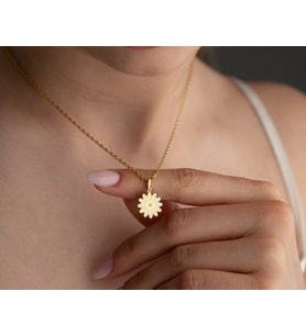 925 Ayar Gold Renk Mineli Pırlantalı Papatya Kolye