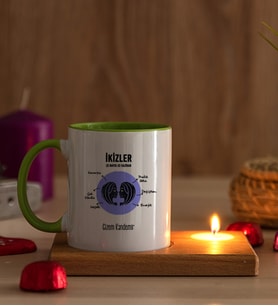 Kişiye Özel İkizler Burcuna Hediye Ahşap Altlıklı Mumlu Yeşil Kupa