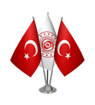 Masa Üstü Çalışma Bakanlığı Bayrağı Türk Bayrağı Üçlü Krom Direk Masa Bayrak Seti