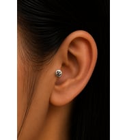 Sertifikalı 316L Çelik Gülen Yüz Smiley Figürlü Taşsız Premium Gümüş Renk Tragus ve Helix Piercing