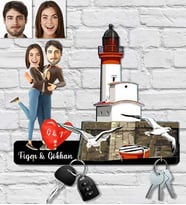 Kişiye Özel Karikatür Baskılı Ahşap Manzara Konseptli Anahtarlık Sevgili-5 25x15 cm