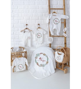 Pia Baby Premium Lüks 10’lu İsim Baskılı Yenidoğan Kız Bebek Hediyesi Set 5017-01 (Krem)
