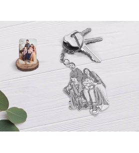 BK Gift Kişiye Özel Tam Boy Karakalem Aile Şeffaf Pleksi Anahtarlık-2 (Beyaz)