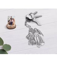 BK Gift Kişiye Özel Tam Boy Karakalem Aile Şeffaf Pleksi Anahtarlık-2 (Beyaz)