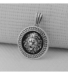 Yuvarlak Aslan Figürlü Kral Zincirli  925 Ayar Gümüş Erkek Kolye Ucu