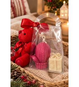 Pofuduk Şans Mum - Mumelia Candles Doğal Soya Eldiven Hediye Kutusu Ayıcık Yılbaşı Asetat Çantada Dekoratif Mum Seti