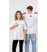 Unisex Önü İmzalı ve Arkası Kalpaklı Atatürk Portreli Özel Tasarım Oversize Beyaz T-shirt