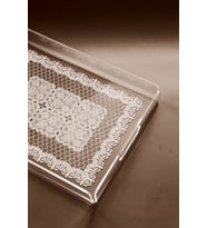Dantel Desenli Pleksi Tepsi, 36x26 cm, Şık ve Zarif Sunum Araçları