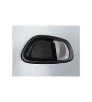 HYUNDAI I10- 08/11 ÖN KAPI İÇ AÇMA KOLU ÇERÇEVESİ SOL SİYAH 82611-0X0004X