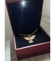 ​✨ Anka Kuşu Kolye: Yeniden Doğuşun ve Sonsuzluğun Sembolü - Işıklı Hediye Kutusuyla! (Gold)