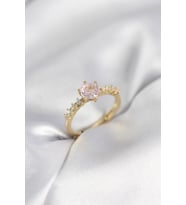 Gold Renk Pembe Tek Taş Model Zirkon Taşlı Kadın Yüzük TJ-BYK3991