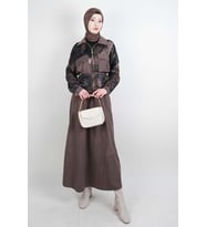 Tesettür Takım Çift Cepli Batik Saten Ceketli Etekli İkili Takım Kahverengi