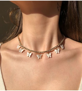 Suyolu Zincir Akrilik Beyaz Kelebek Choker Altın Kaplama Kolye