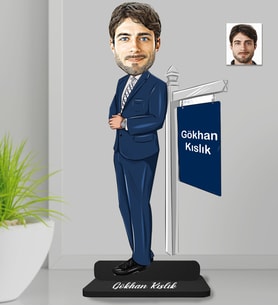 Kişiye Özel Emlakçı Erkek Ahşap Biblo-1  One Art Tasarım